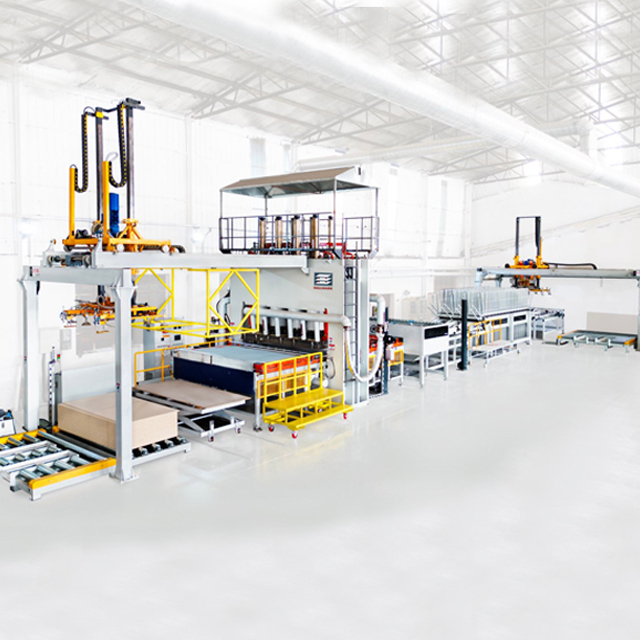 Linha de prensagem a quente de ciclo curto